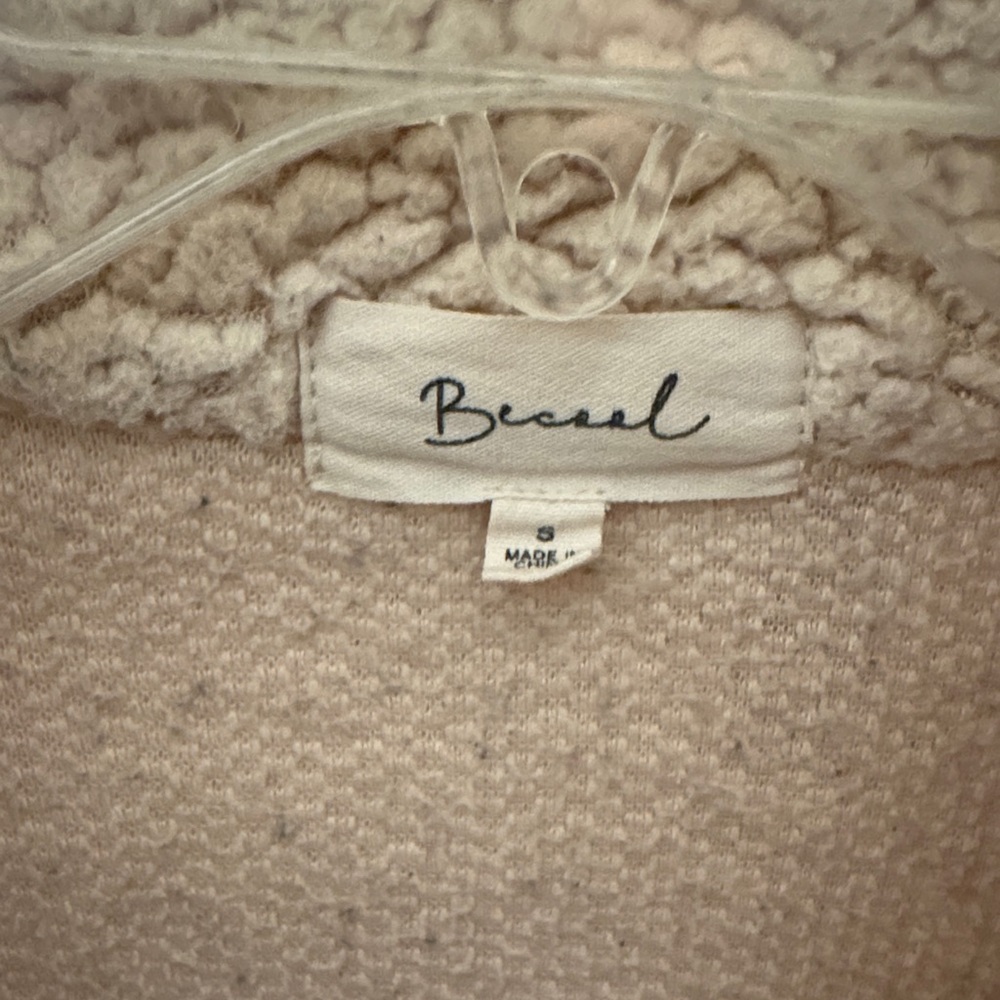 Women’s Cream Color Teddy Jacket - Picture 3 of 8
